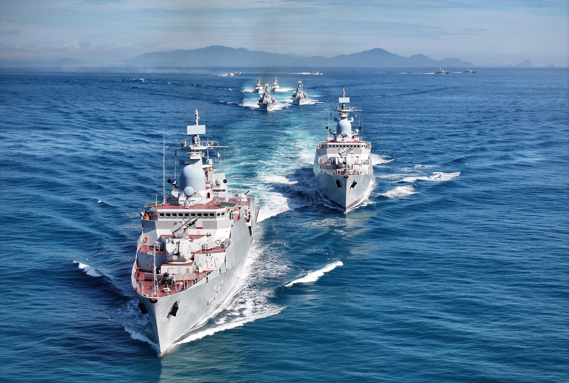 Tết quân dân ấm tình lính biển