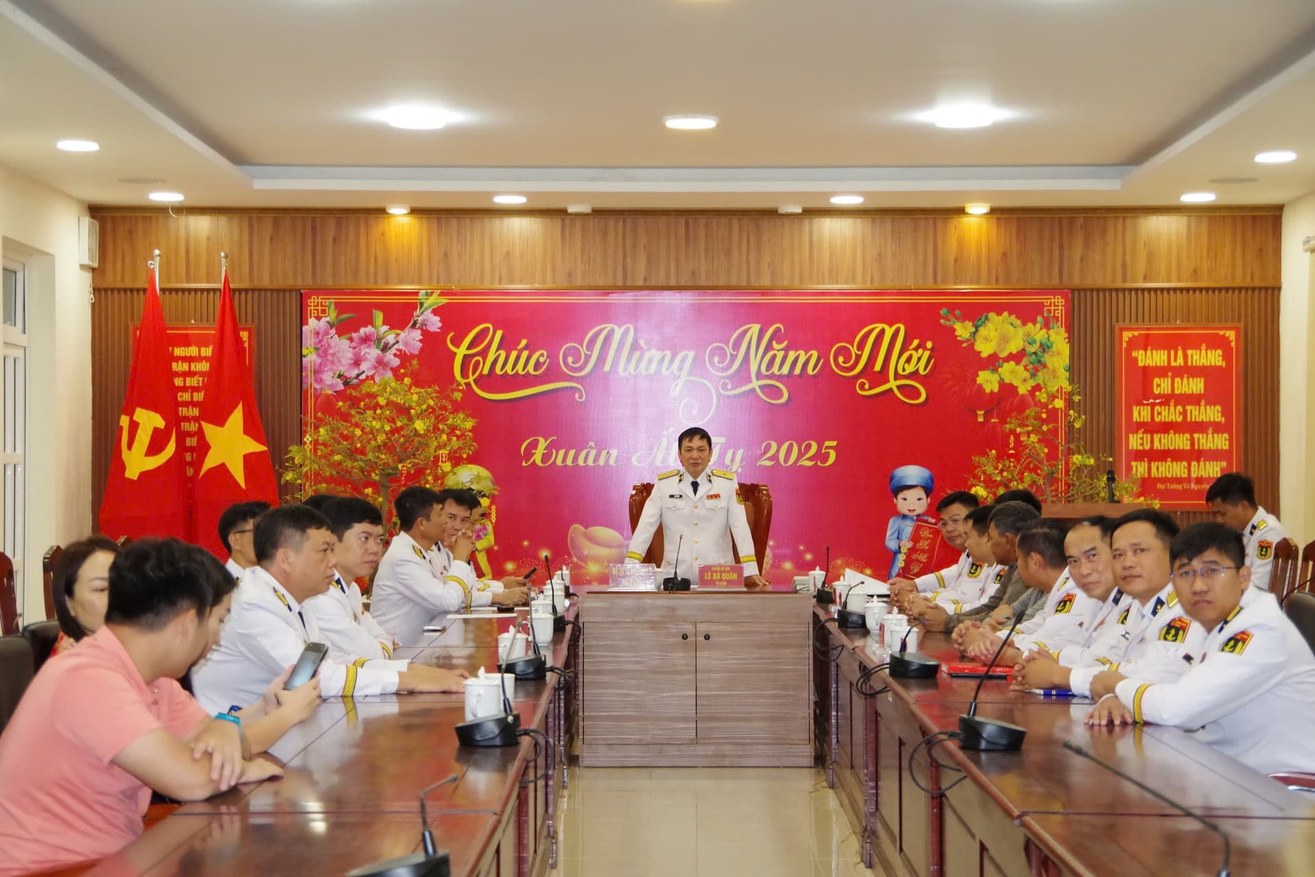 Vùng 2: Chúc tết trực tuyến các đơn vị và nhà giàn, tàu trực trên biển