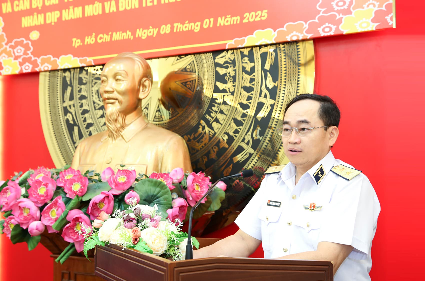 Gặp mặt nguyên thủ trưởng Bộ Tư lệnh Hải quân, cán bộ cấp tướng đã nghỉ hưu, chuyển công tác khu vực phía Nam nhân dịp Xuân Ất Tỵ 2025