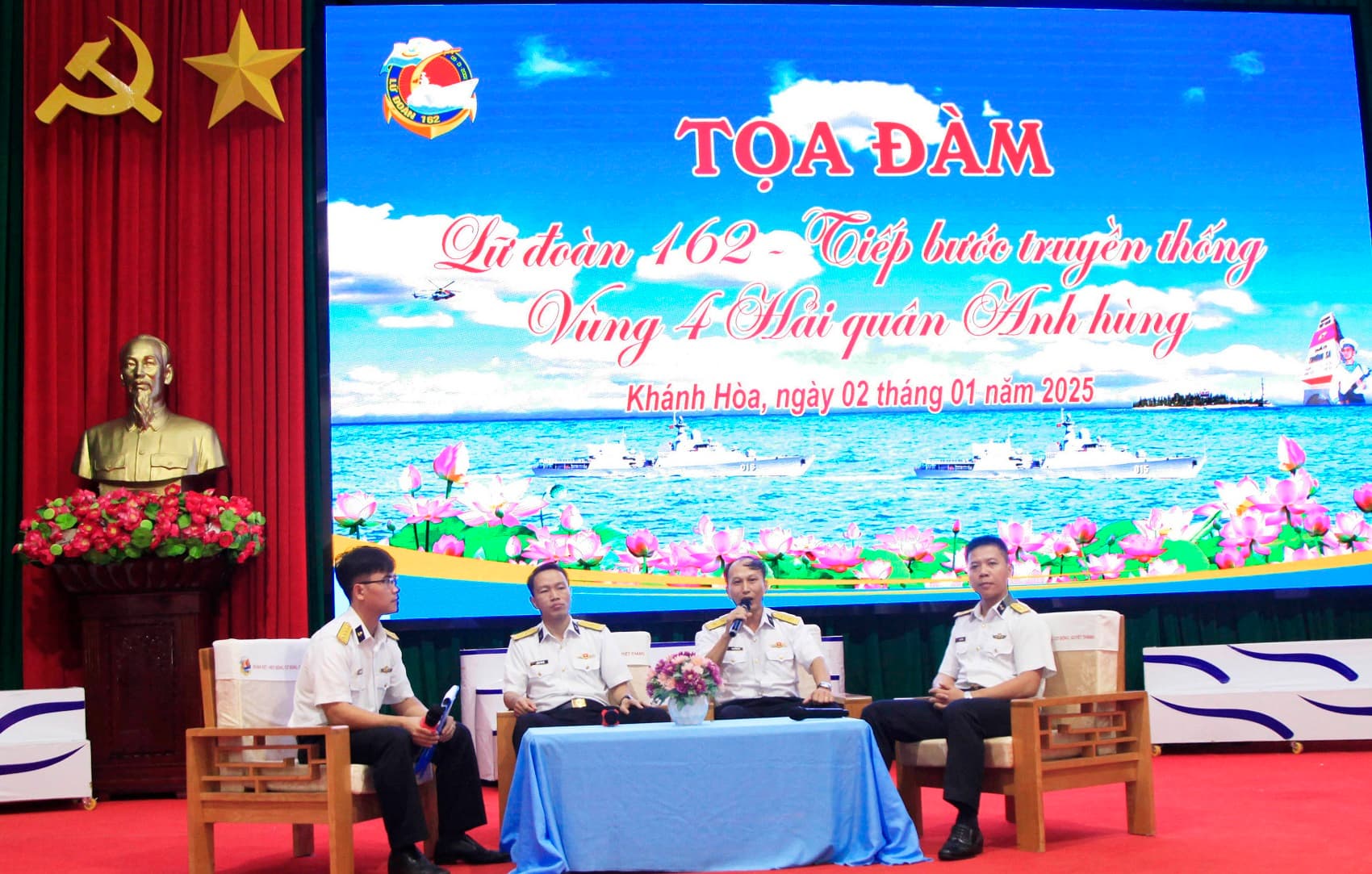 Tọa đàm “Lữ đoàn 162 - Tiếp bước truyền thống Vùng 4 Hải quân anh hùng”