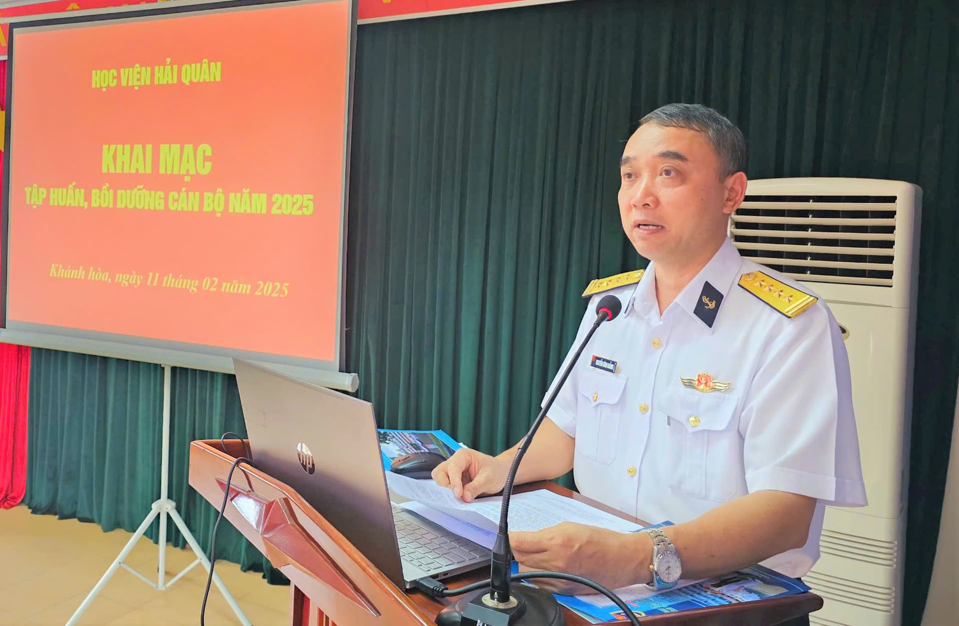 Học viện Hải quân tổ chức tập huấn, bồi dưỡng cán bộ năm 2025