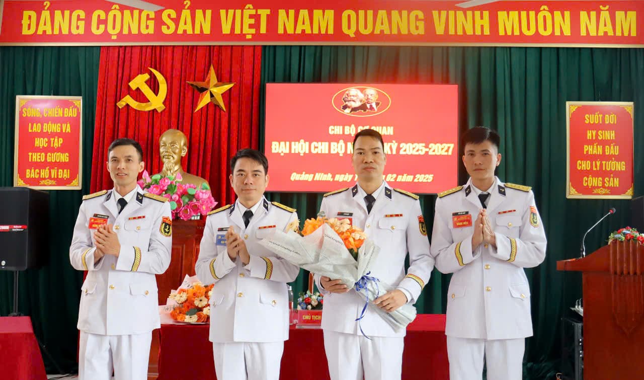 Đảng ủy Trung tâm Huấn luyện Vùng 1 chỉ đạo chi bộ đại hội làm trước