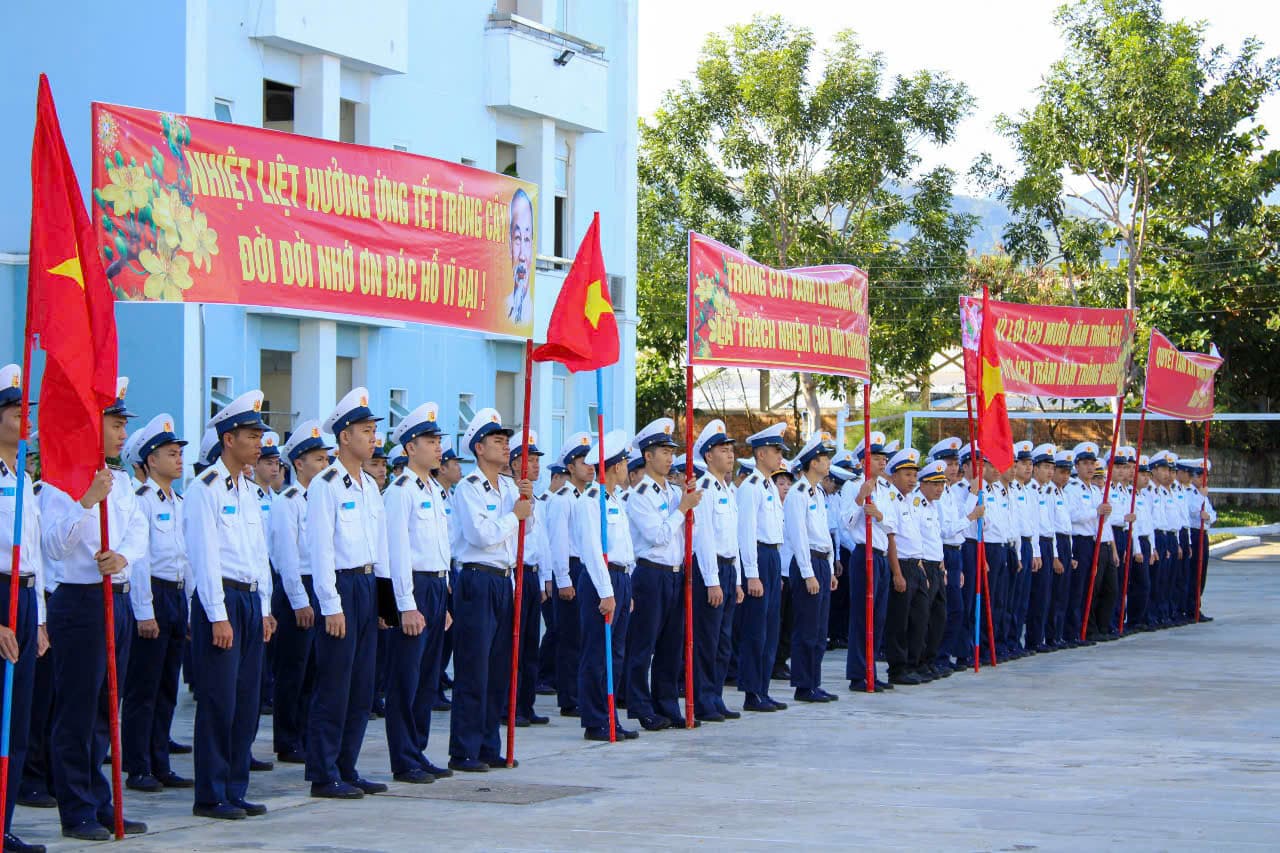 Học viện Hải quân phát động trồng và chăm sóc cây xanh Xuân Ất Tỵ 2025