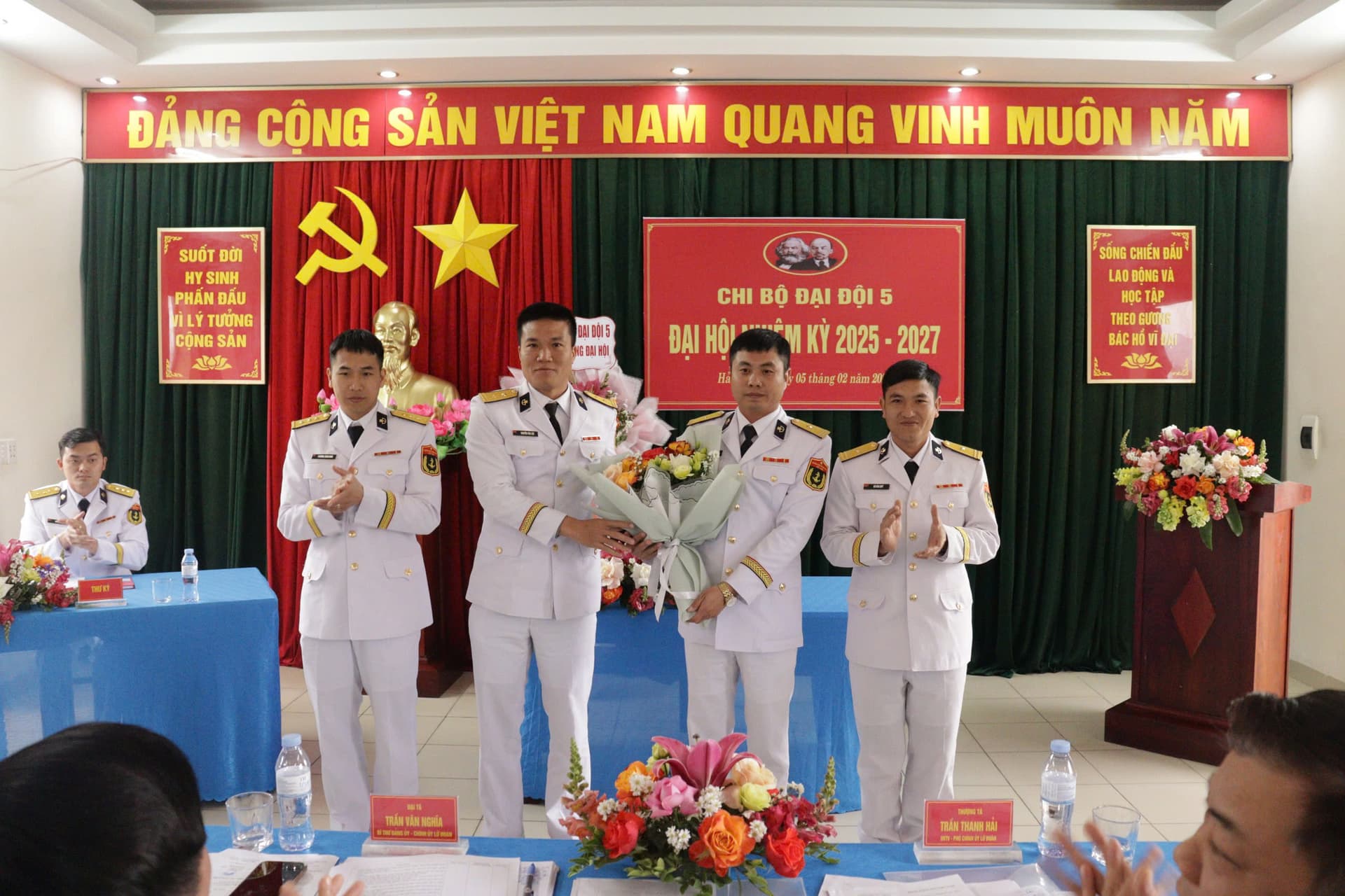 Đảng ủy Lữ đoàn 126 chỉ đạo đại hội chi bộ làm trước