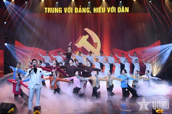 Thể lệ Cuộc thi báo chí viết về Đảng quang vinh, Bác Hồ vĩ đại với chủ đề "Vững bước dưới cờ Đảng" năm 2025