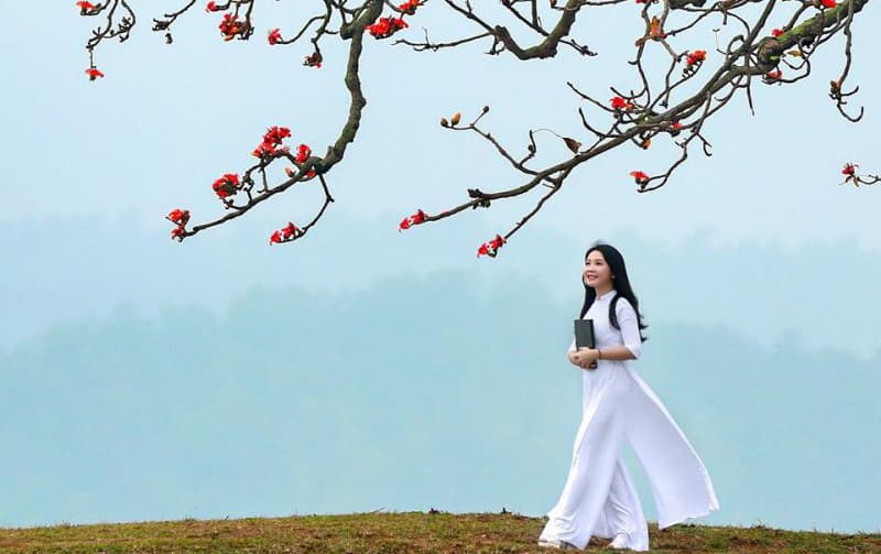 Về với tháng ba...