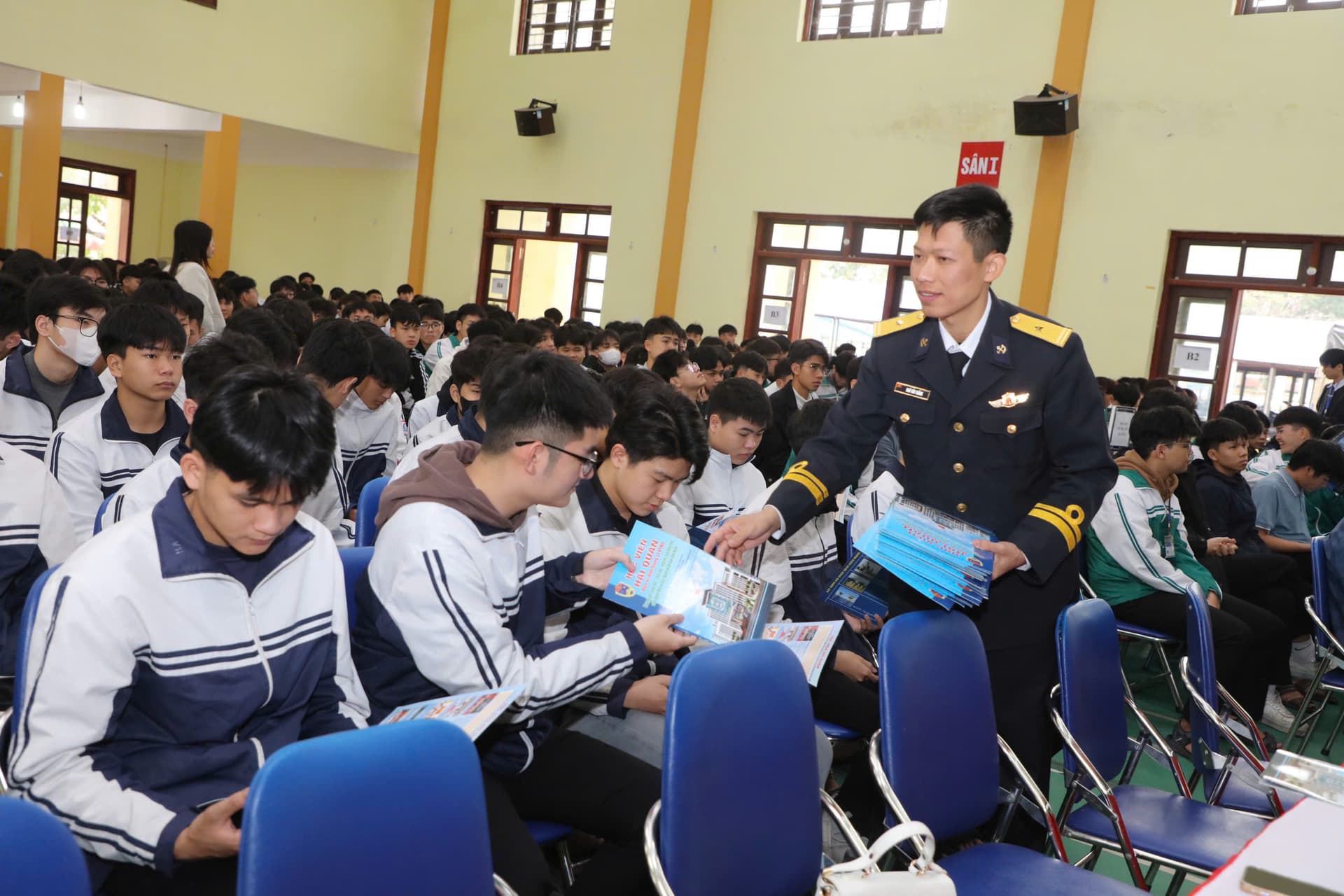 Lữ đoàn 131: Tuyên truyền thu hút nguồn nhân lực xây dựng Quân chủng Hải quân