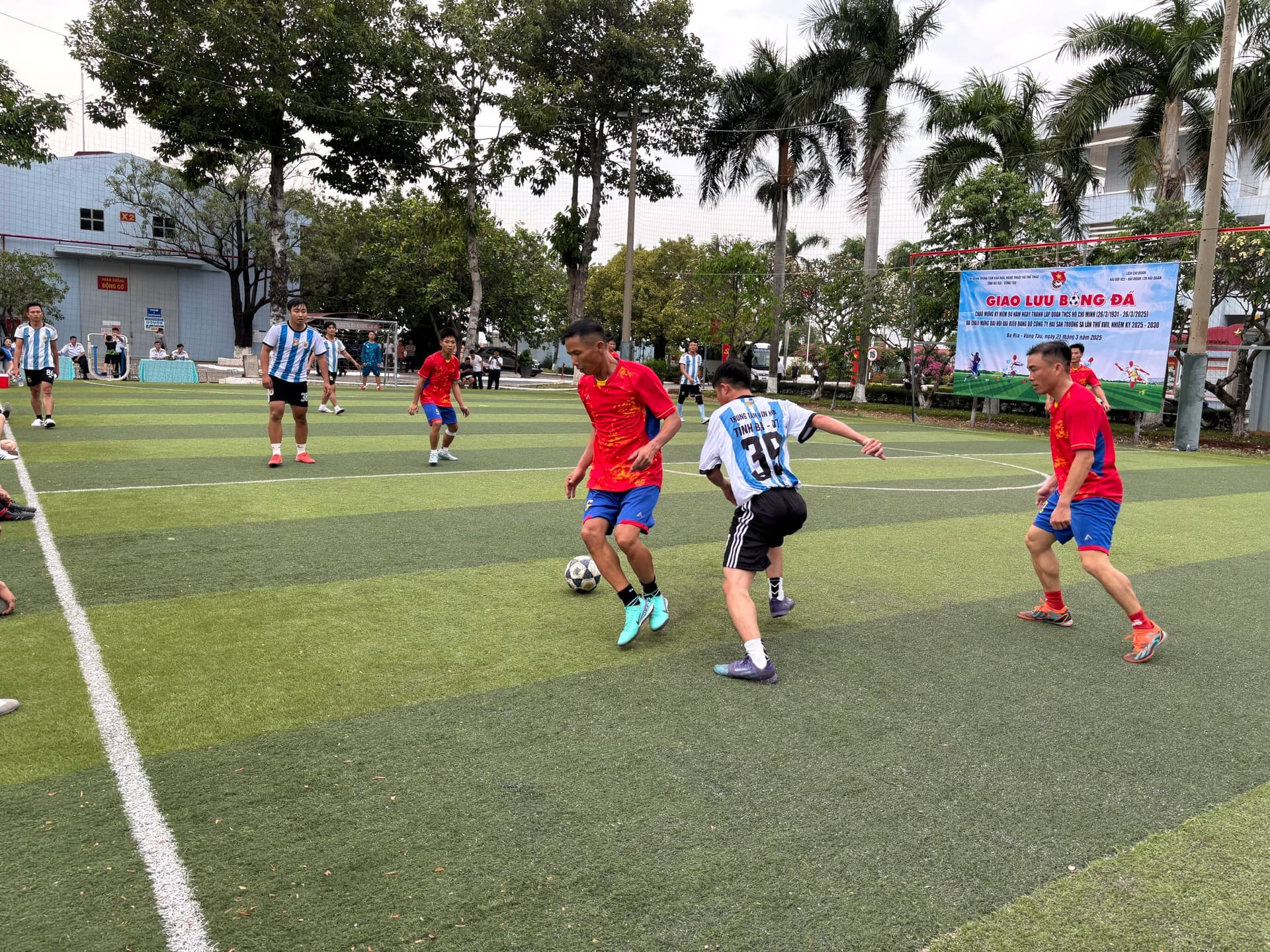 Tuổi trẻ Hải đoàn 129 nhiều hoạt động trong Tháng thanh niên