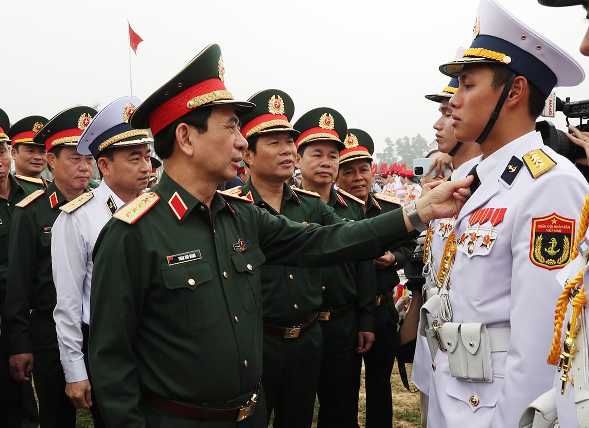 Bộ Quốc phòng kiểm tra hợp luyện các lực lượng tham gia diễu binh, diễu hành