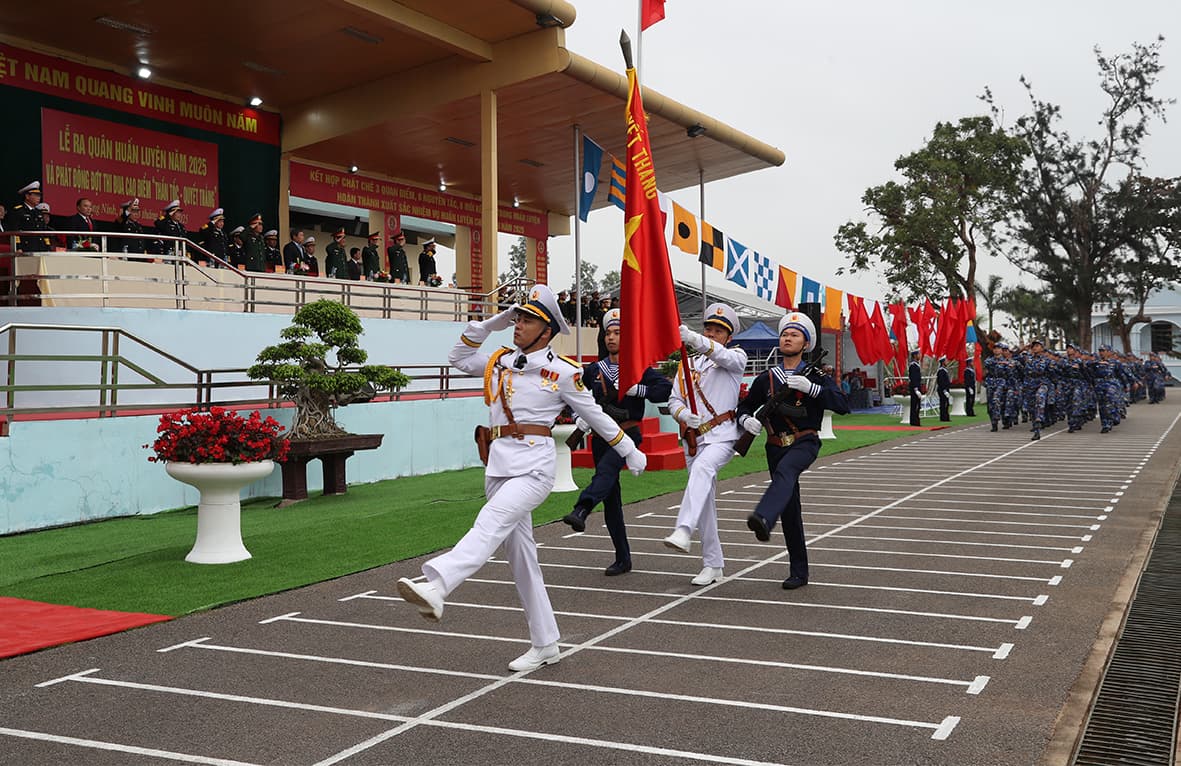 Các đơn vị trong Quân chủng Hải quân ra quân huấn luyện năm 2025