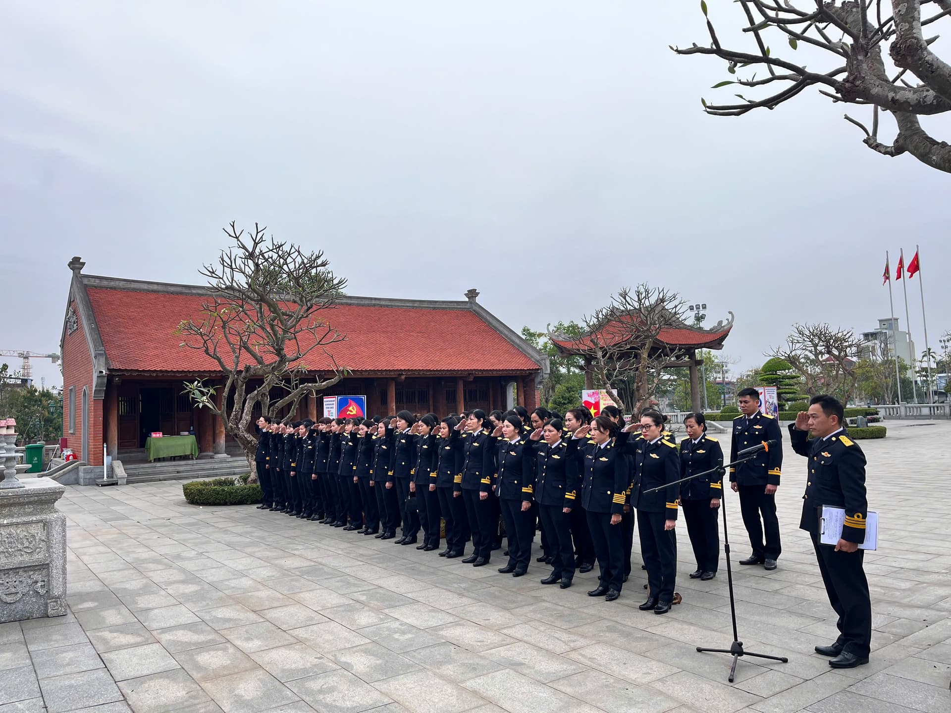 Hội phụ nữ Lữ đoàn 602 tham quan, học tập truyền thống