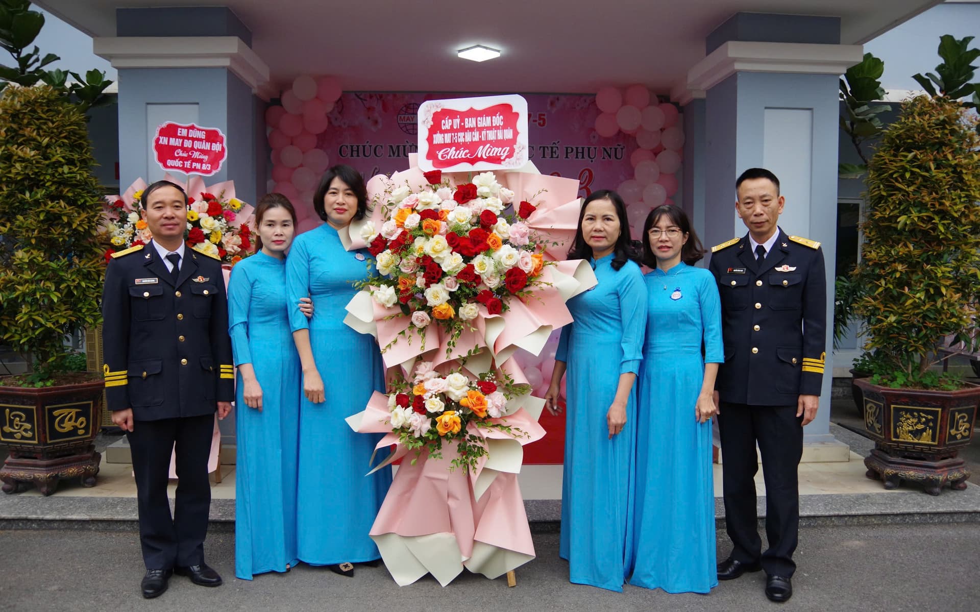 Hội phụ nữ Xưởng May 7-5 gặp mặt kỷ niệm 115 năm Ngày quốc tế phụ nữ