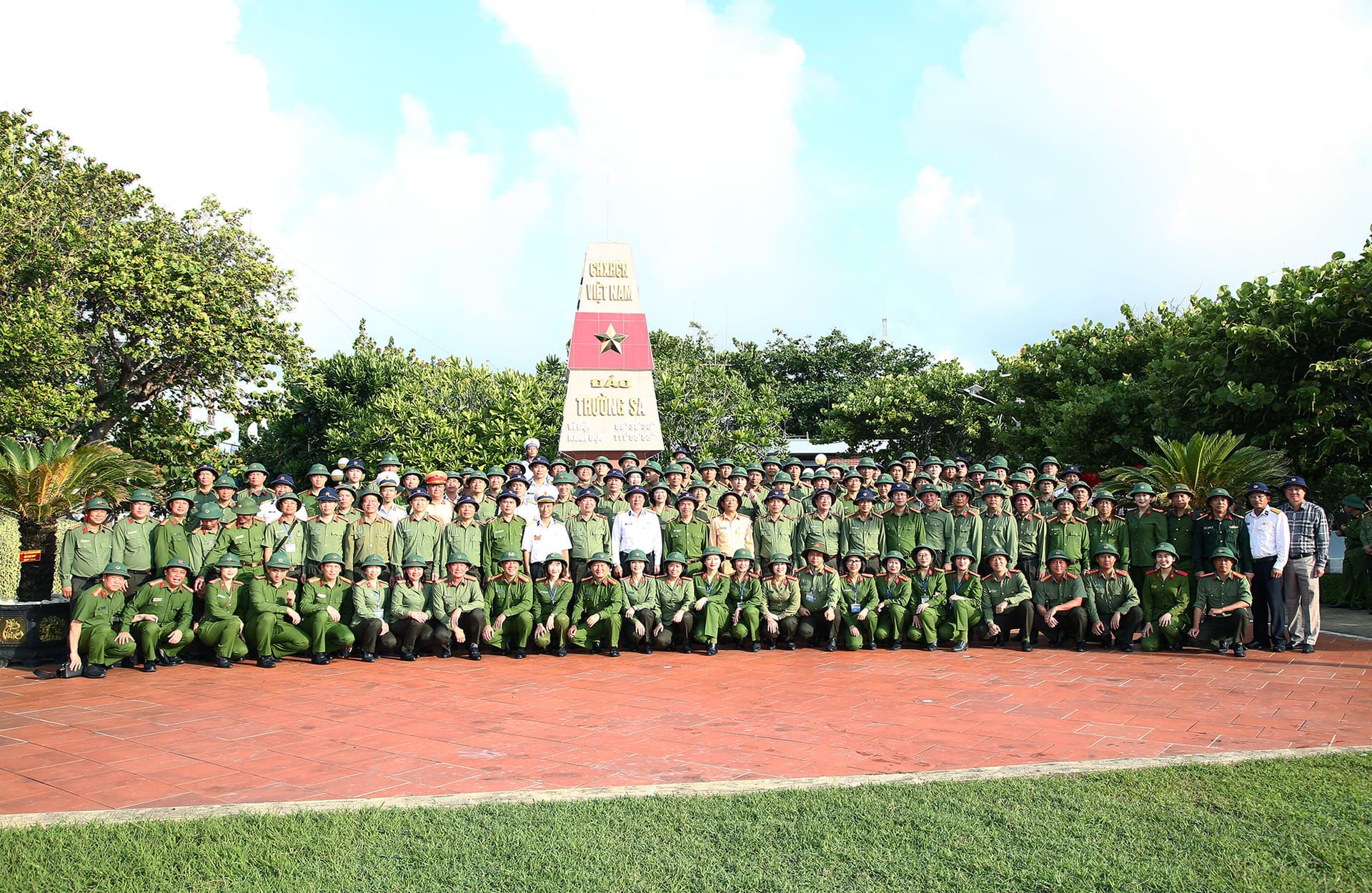Đoàn công tác số 7 hoàn thành tốt chuyến thăm Trường Sa và Nhà giàn DK1
