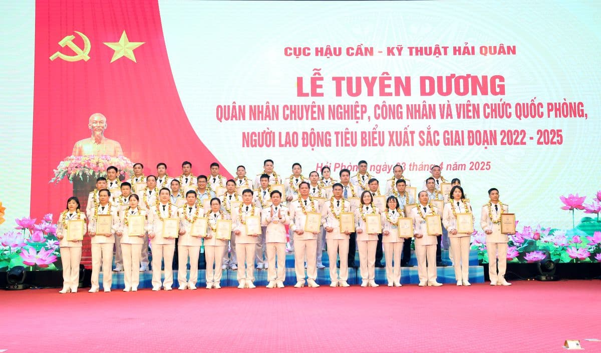 Cục Hậu cần-Kỹ thuật tuyên dương QNCN, công nhân và viên chức quốc phòng, người lao động tiêu biểu giai đoạn 2022-2025