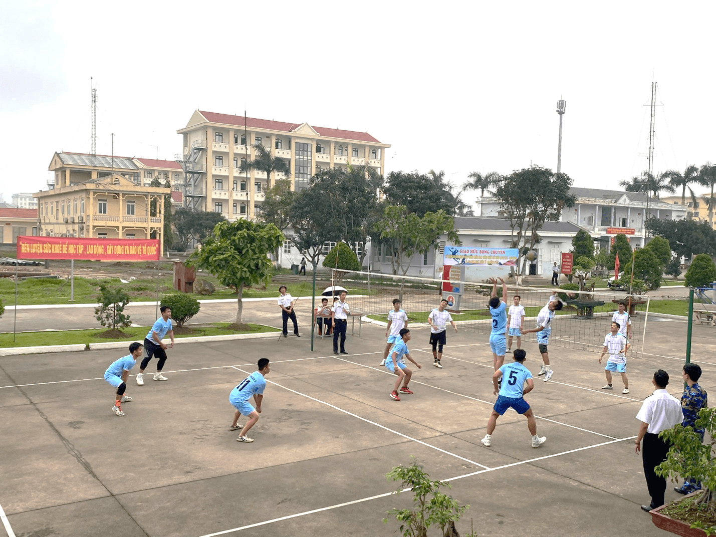 Lữ đoàn 602: Sôi nổi các hoạt động thể dục thể thao trong dịp lễ