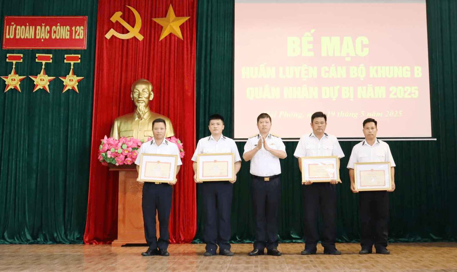 Lữ đoàn 126: Bế mạc huấn luyện quân nhân dự bị năm 2025