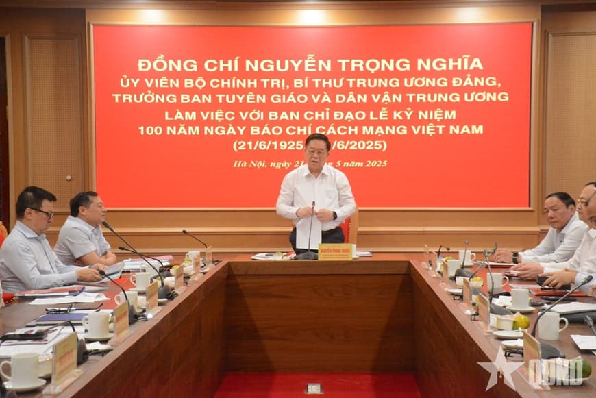 Nêu bật truyền thống vẻ vang 100 năm Báo chí cách mạng Việt Nam