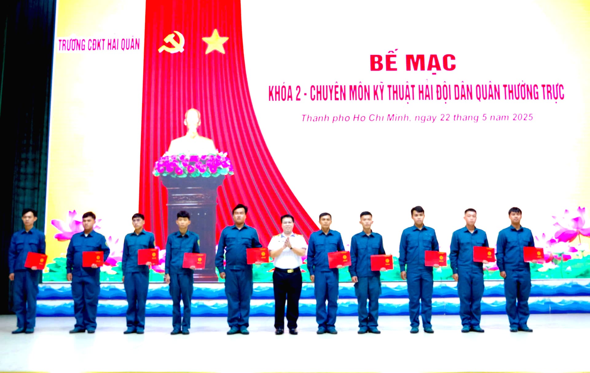 Trường Cao đẳng Kỹ thuật Hải quân bế mạc Khóa 2 Hải đội dân quân thường trực