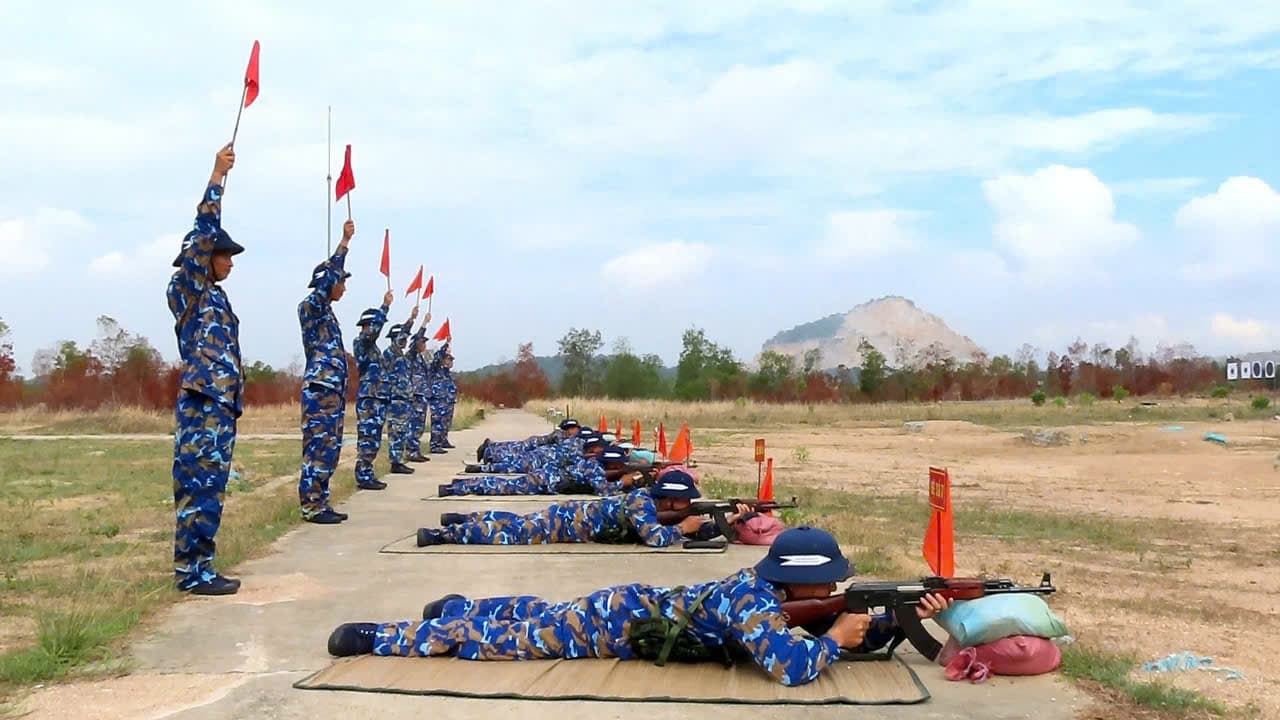 Trung đoàn 251 kiểm tra bắn đạn thật năm 2025