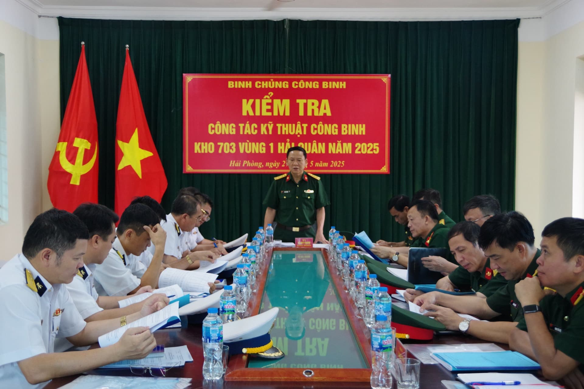 Binh chủng Công binh kiểm tra công tác kỹ thuật tại Kho 703