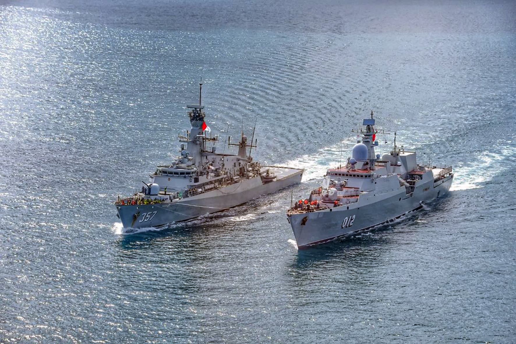 Lực lượng tàu mặt nước Hải quân Việt Nam: Vững vàng giữa biển khơi