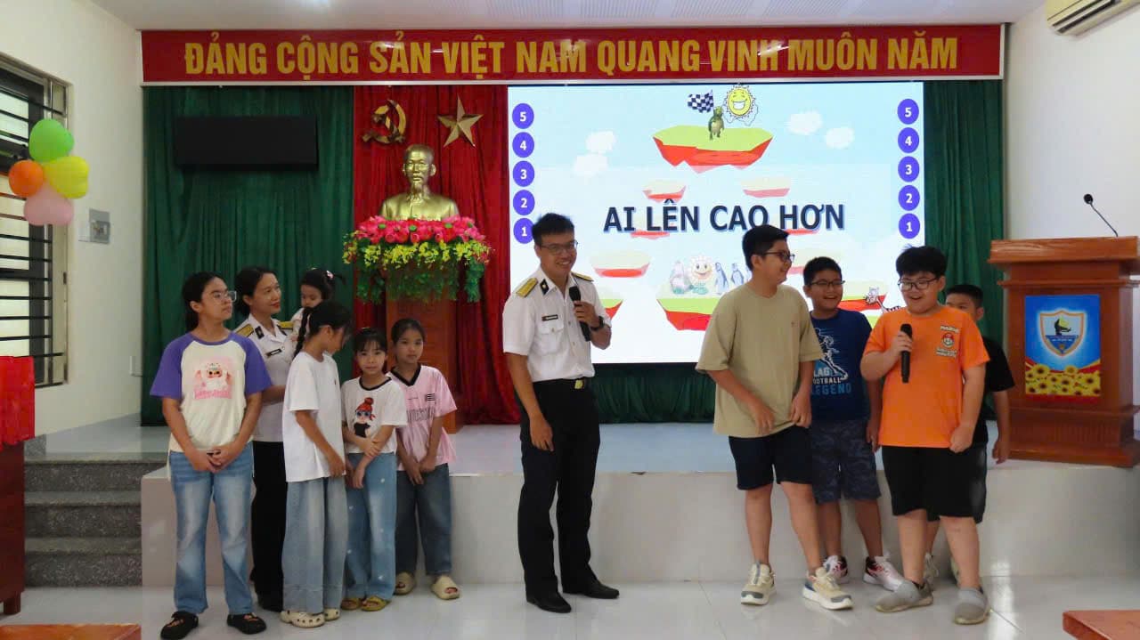 Trung đoàn 251: Tổ chức Tết thiếu nhi 1/6