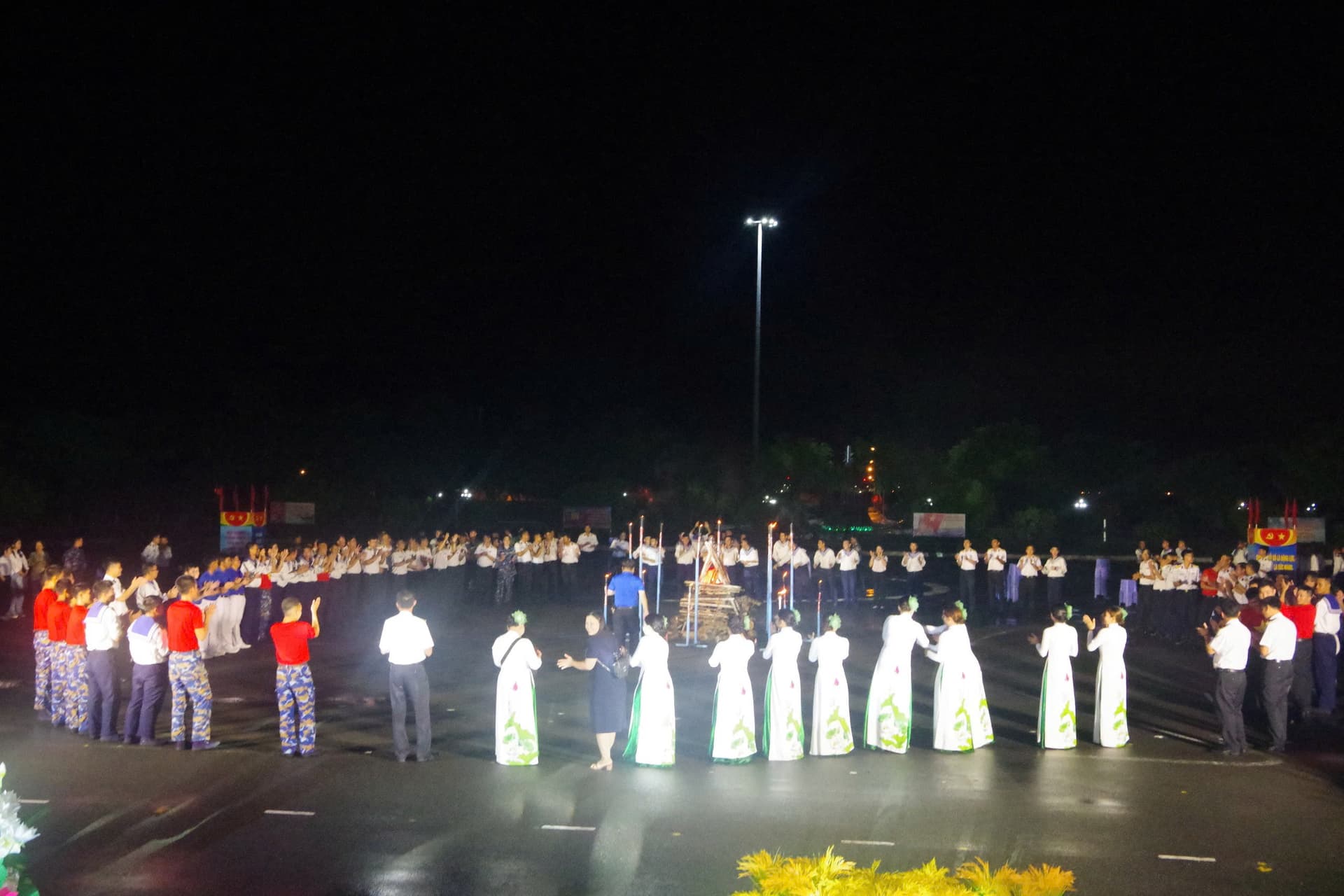 Dạ hội thanh niên chào mừng thành công Đại hội Đảng bộ Vùng 2 lần thứ IV