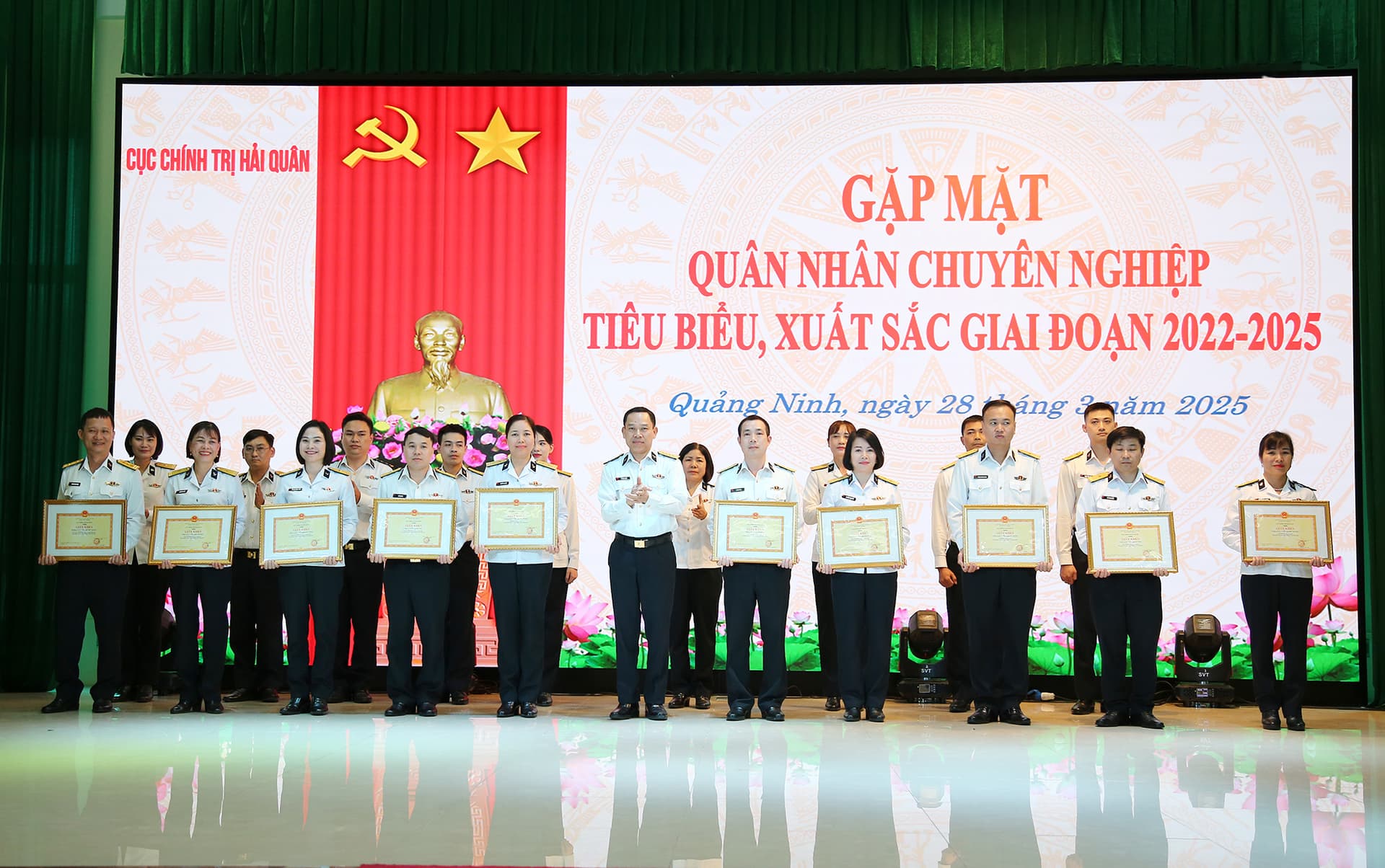 Đảng bộ Cục Chính trị thực hiện tốt chức năng tham mưu xây dựng Quân chủng vững mạnh về chính trị