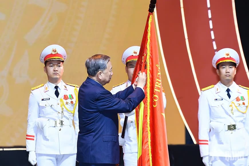 Lễ kỷ niệm 100 năm Ngày báo chí cách mạng Việt Nam