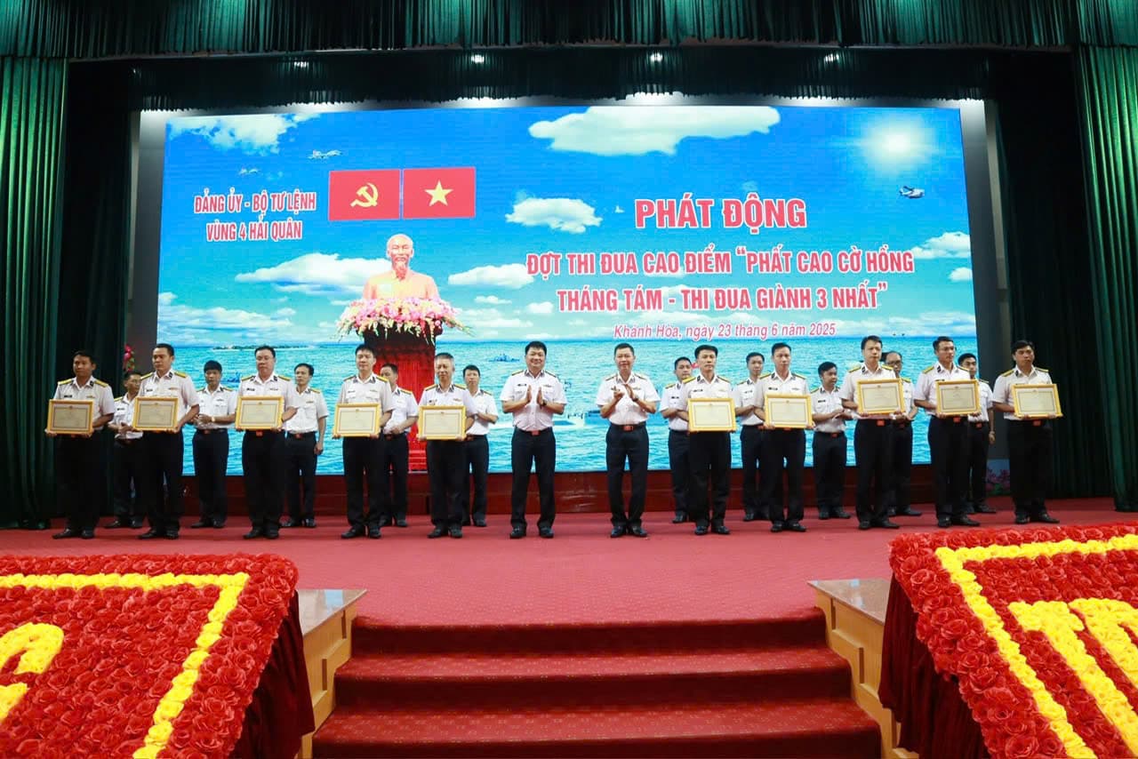 Vùng 4 hoàn thành xuất sắc nhiệm vụ tổ chức đại hội đảng các cấp làm trước trong toàn quân