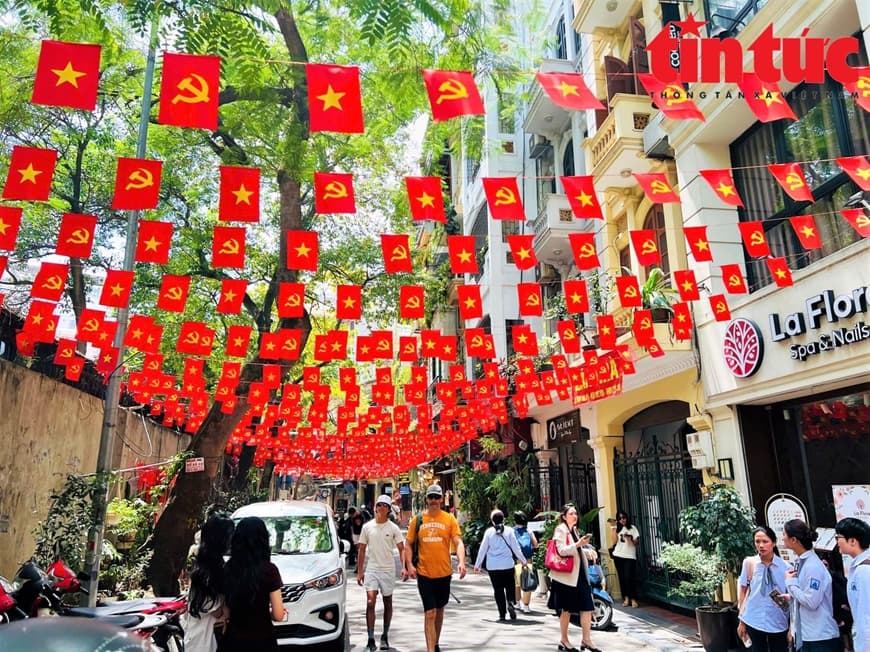 Khát vọng Việt Nam và quá trình tạo lực để vươn mình