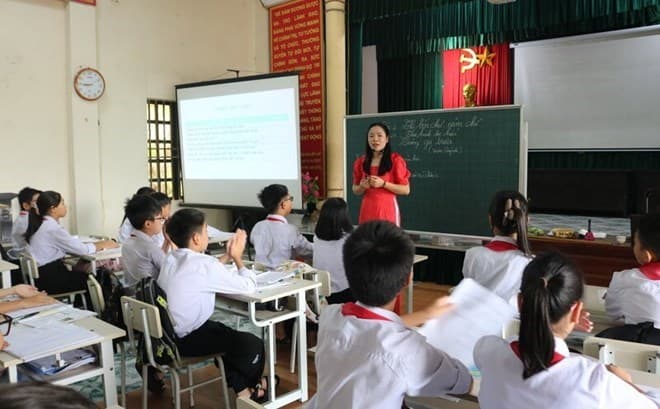 Thủ tướng Chính phủ chỉ thị bảo đảm dạy học 2 buổi/ngày, tổ chức sinh hoạt hè cho học sinh