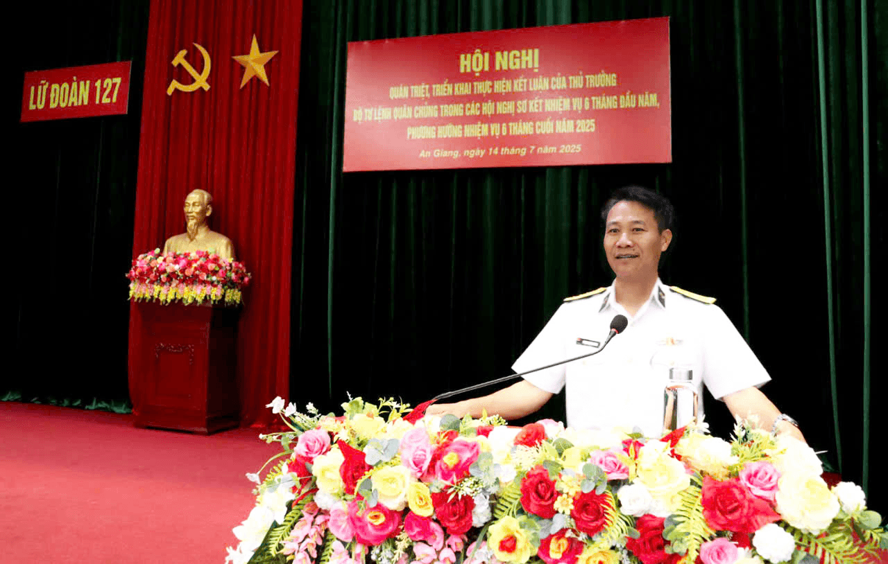 Lữ đoàn 127 quán triệt kết luận của thủ trưởng Bộ Tư lệnh Quân chủng