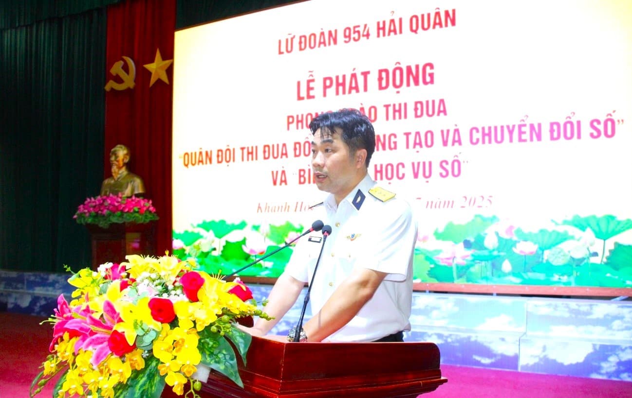 Lữ đoàn 954 phát động thi đua “Quân đội thi đua đổi mới sáng tạo và chuyển đổi số” và “Bình dân học vụ số”.