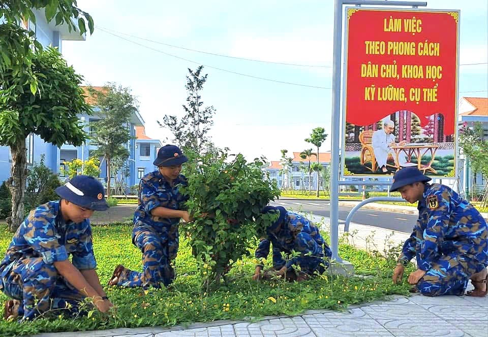 "Ngày thứ 7 tình nguyện" ở Trung tâm Bảo đảm kỹ thuật Vùng 2