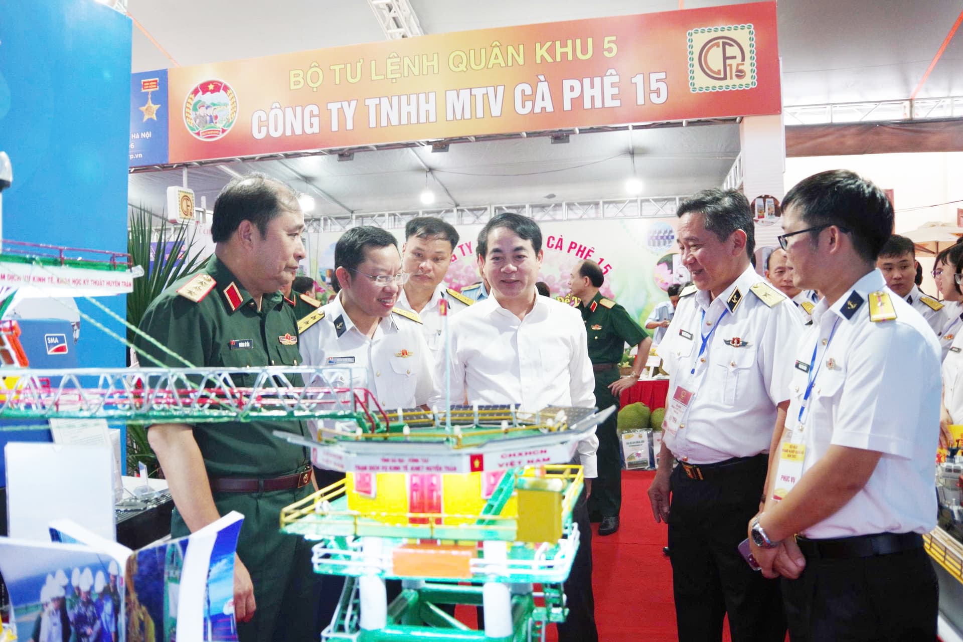 Các đơn vị kinh tế quốc phòng Quân chủng Hải quân tham gia Hội nghị doanh nghiệp Quân đội năm 2025