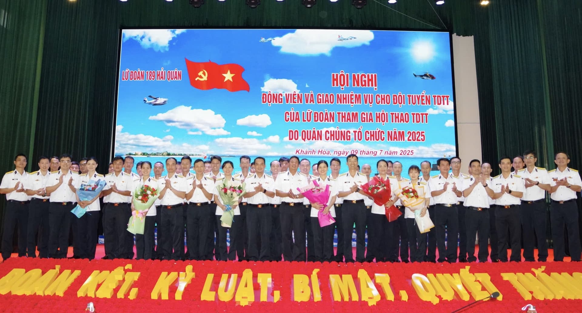 Lữ đoàn 189 giao nhiệm vụ cho đoàn VĐV tham gia Hội thao TDTT Quân chủng Hải quân