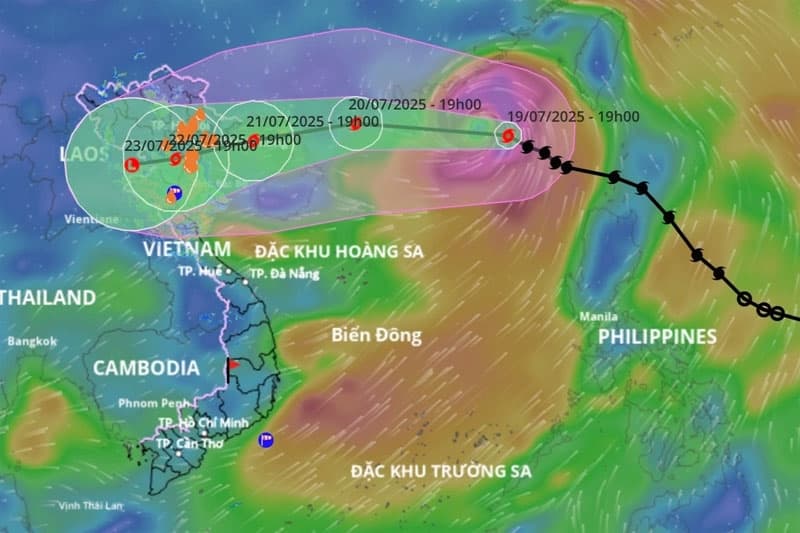 Bão Wipha đang di chuyển theo hướng Tây-Tây Bắc cách Quảng Ninh, Hải Phòng khoảng 830km