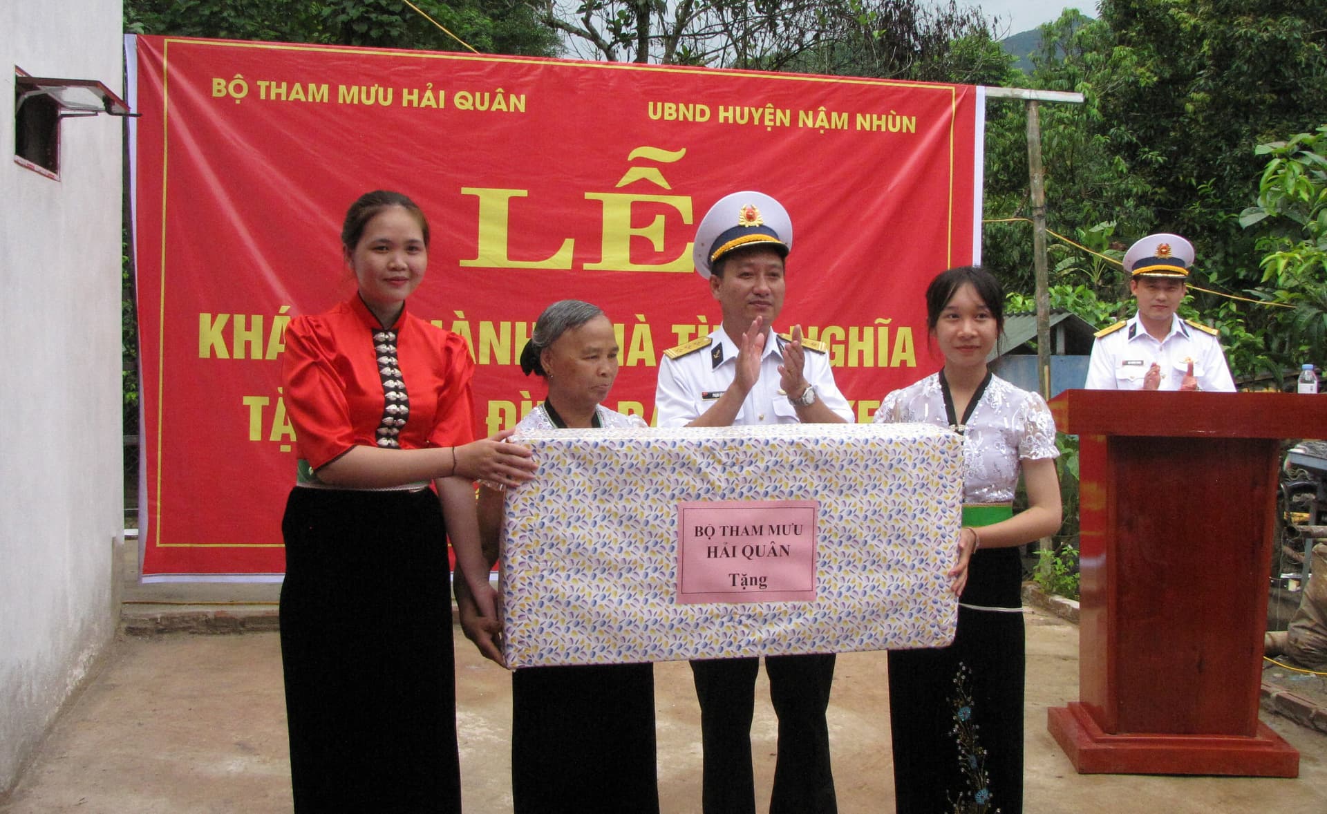 Bộ Tham mưu Hải quân khánh thành nhà tình nghĩa tại Lai Châu