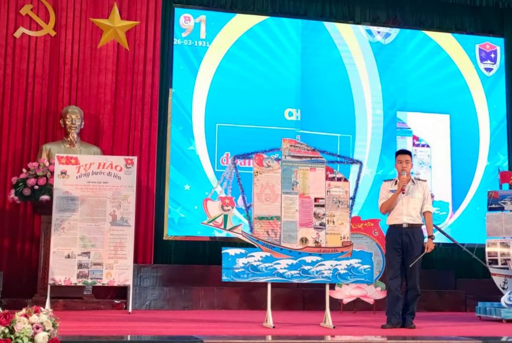 Học viện Hải quân: Tổ chức Hội thi báo tường