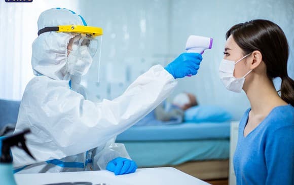 9 loại thuốc và 6 thiết bị F0 cần chuẩn bị để cách ly, điều trị tại nhà