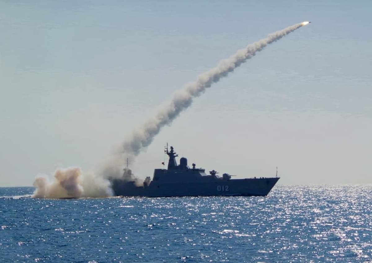 Vững vàng niềm tin, mài sắc ý chí, quyết tâm bảo vệ vững chắc chủ quyền biển, đảo