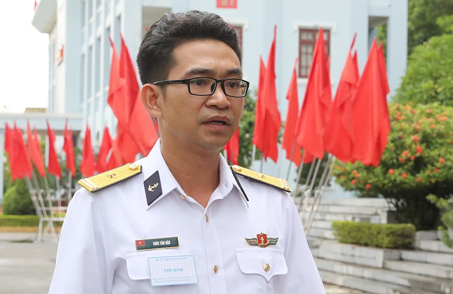 Hải đội trưởng xuất sắc