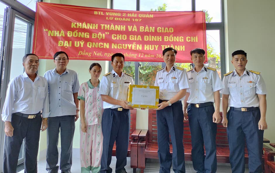 Lữ đoàn 167: Bàn giao nhà đồng đội cho quân nhân