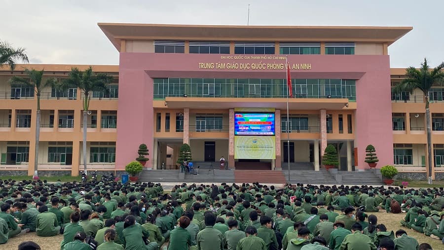 6.000 sinh viên Đại học Quốc gia TP. Hồ Chí Minh nghe thông tin về biển, đảo