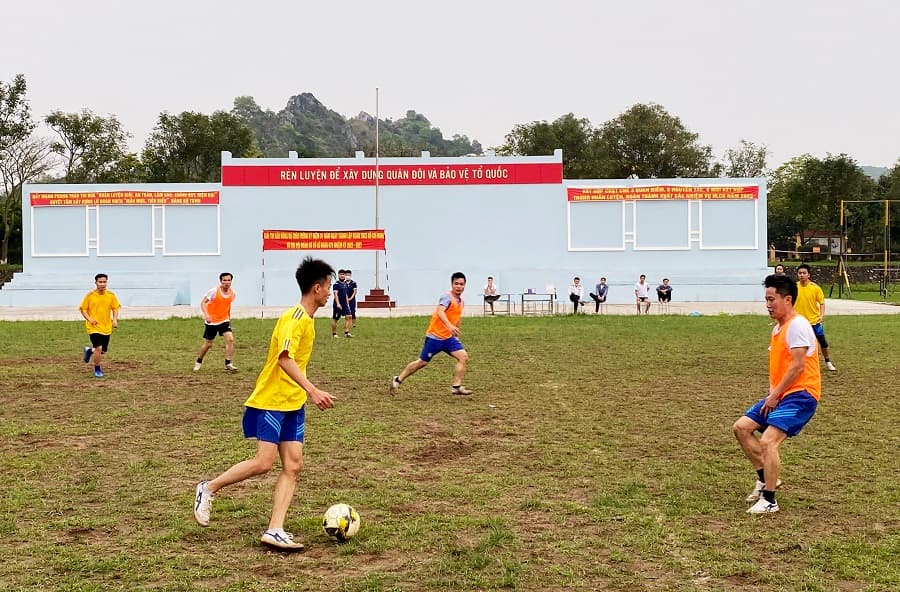 Đoàn cơ sở Lữ đoàn 679 tổ chức thi đấu bóng đá