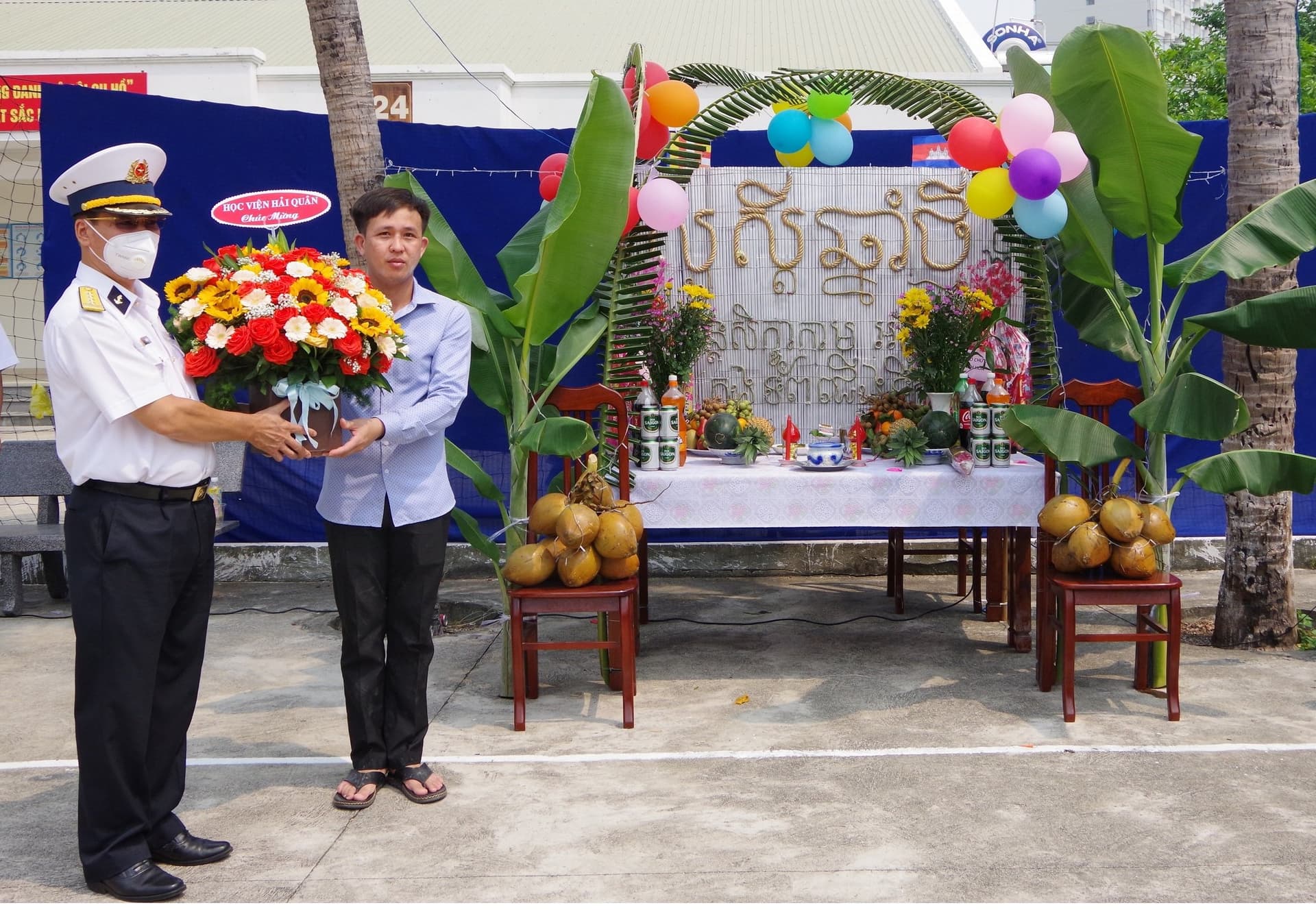 Chúc mừng học viên Cam-pu-chia nhân dịp Tết cổ truyền Chôl Chnăm Thmây