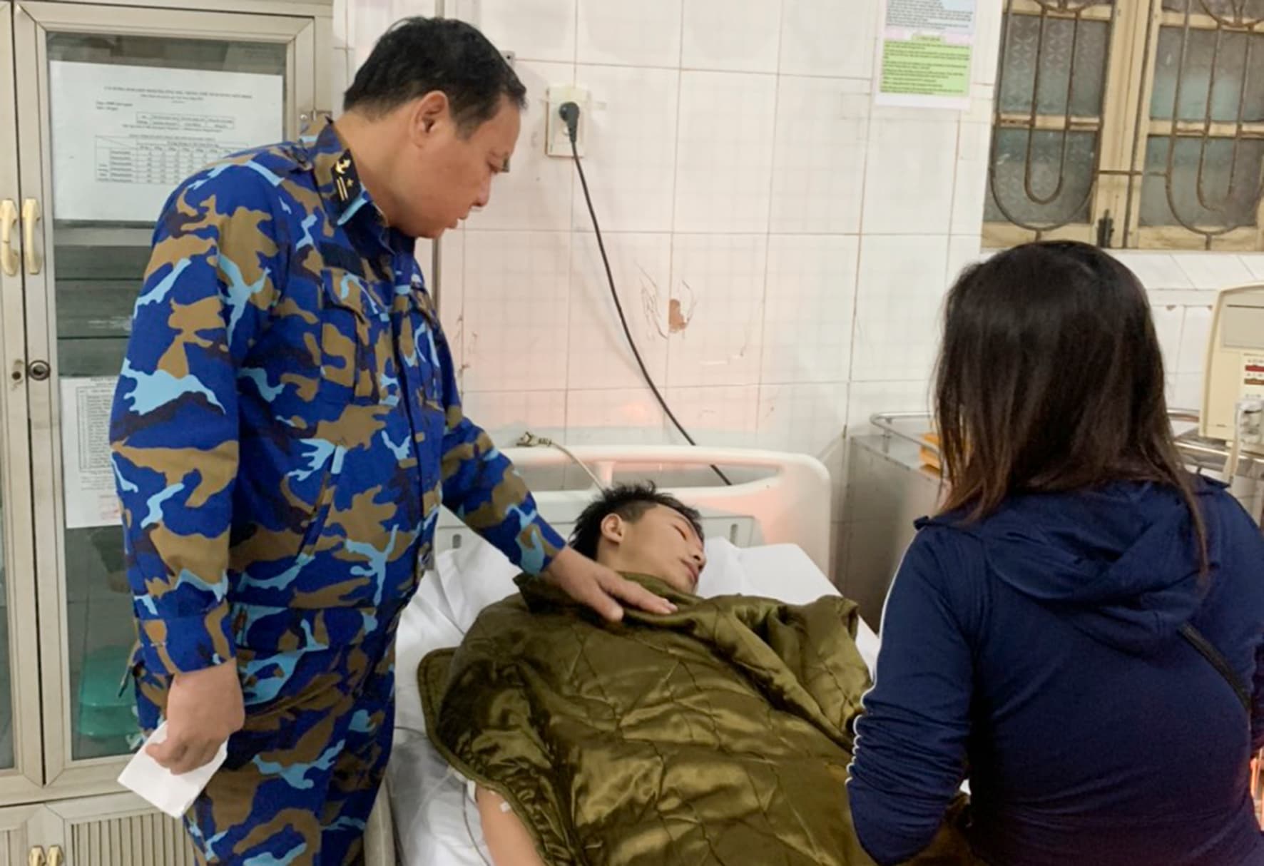 Kịp thời cứu người nhảy cầu Bính