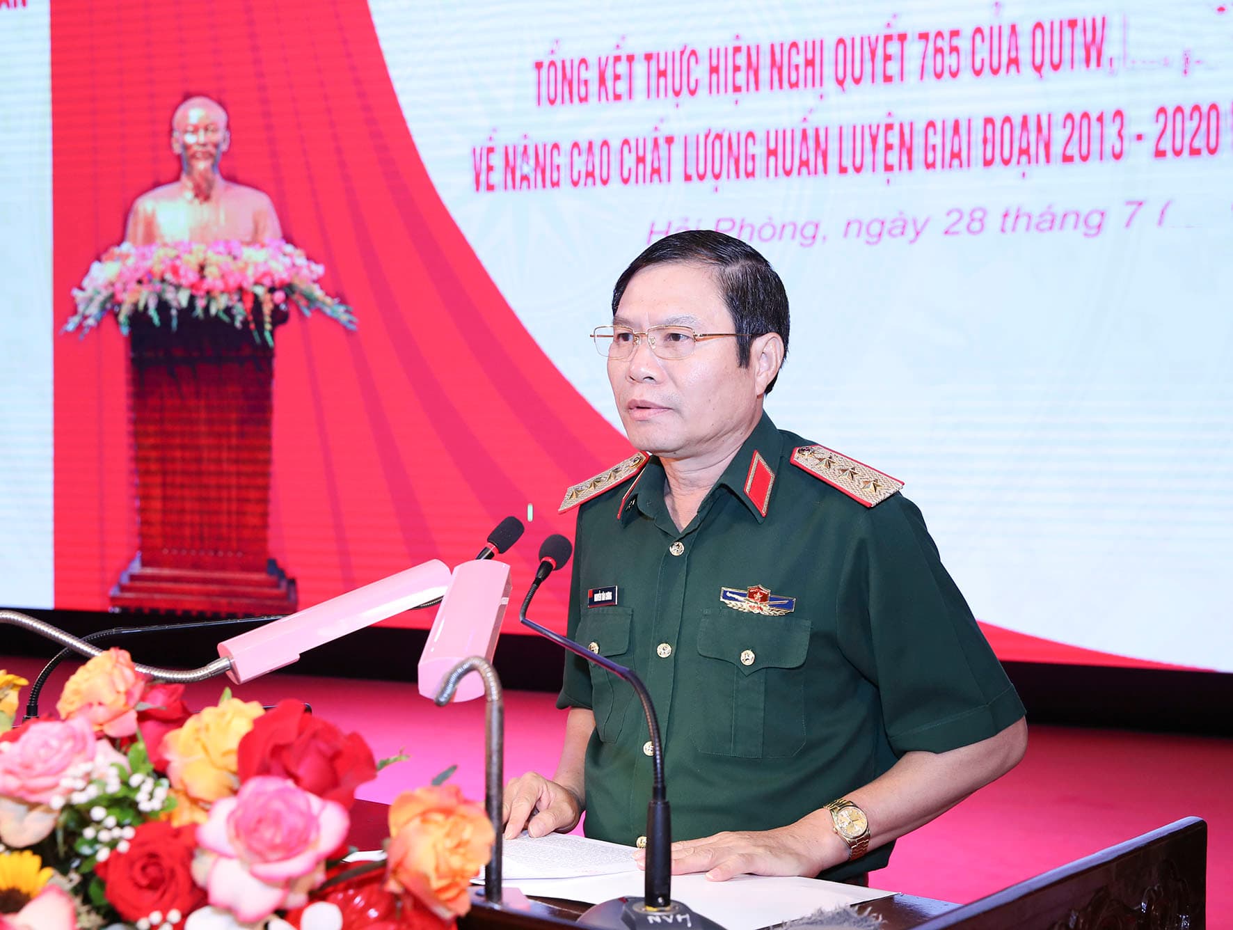 Thượng tướng Nguyễn Tân Cương dự, chỉ đạo hội nghị tổng kết Nghị quyết số 765 tại Quân chủng Hải quân