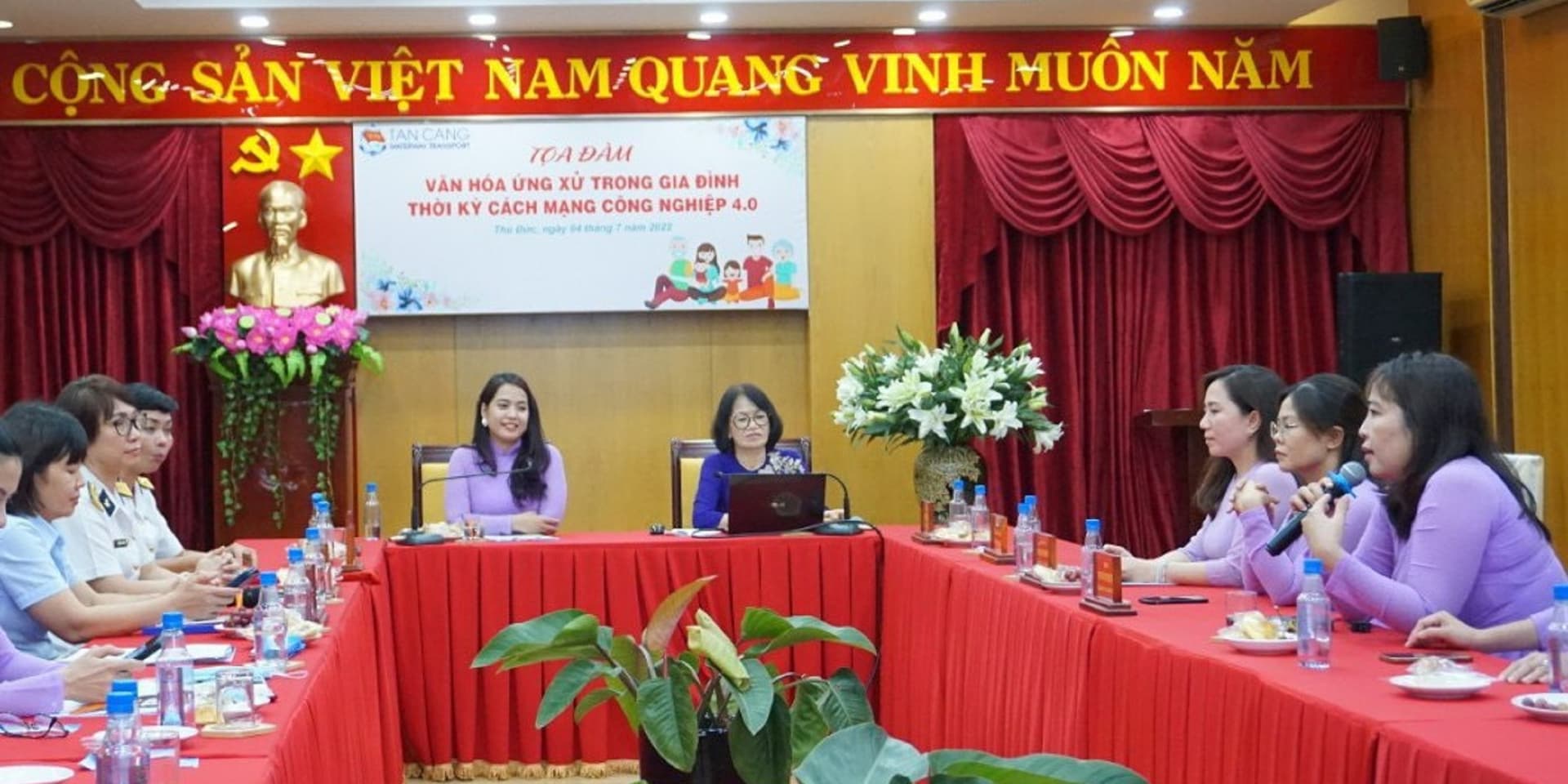 Tọa đàm: Văn hóa ứng xử trong gia đình thời kỳ 4.0